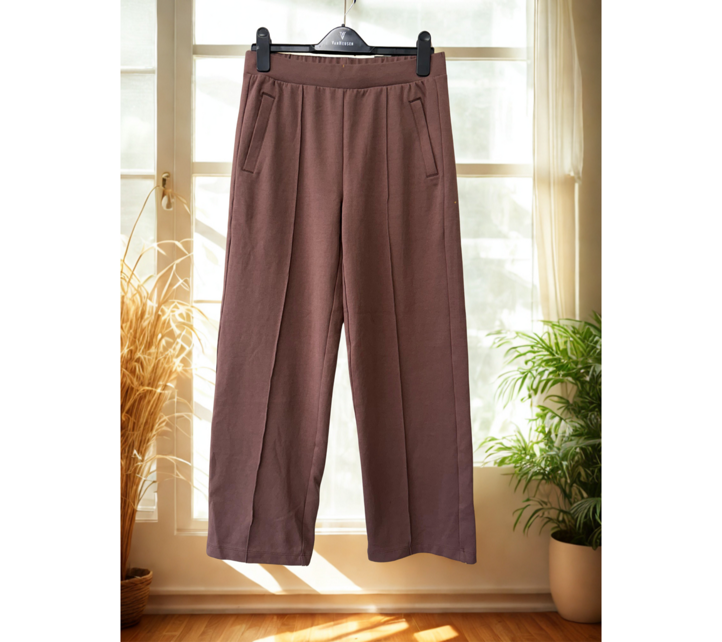ALL DAY PANT - Van Heusen Women High Rise Athleisure Solid Wide Leg Pleated Pant - Functional Pocket, Relax Fit